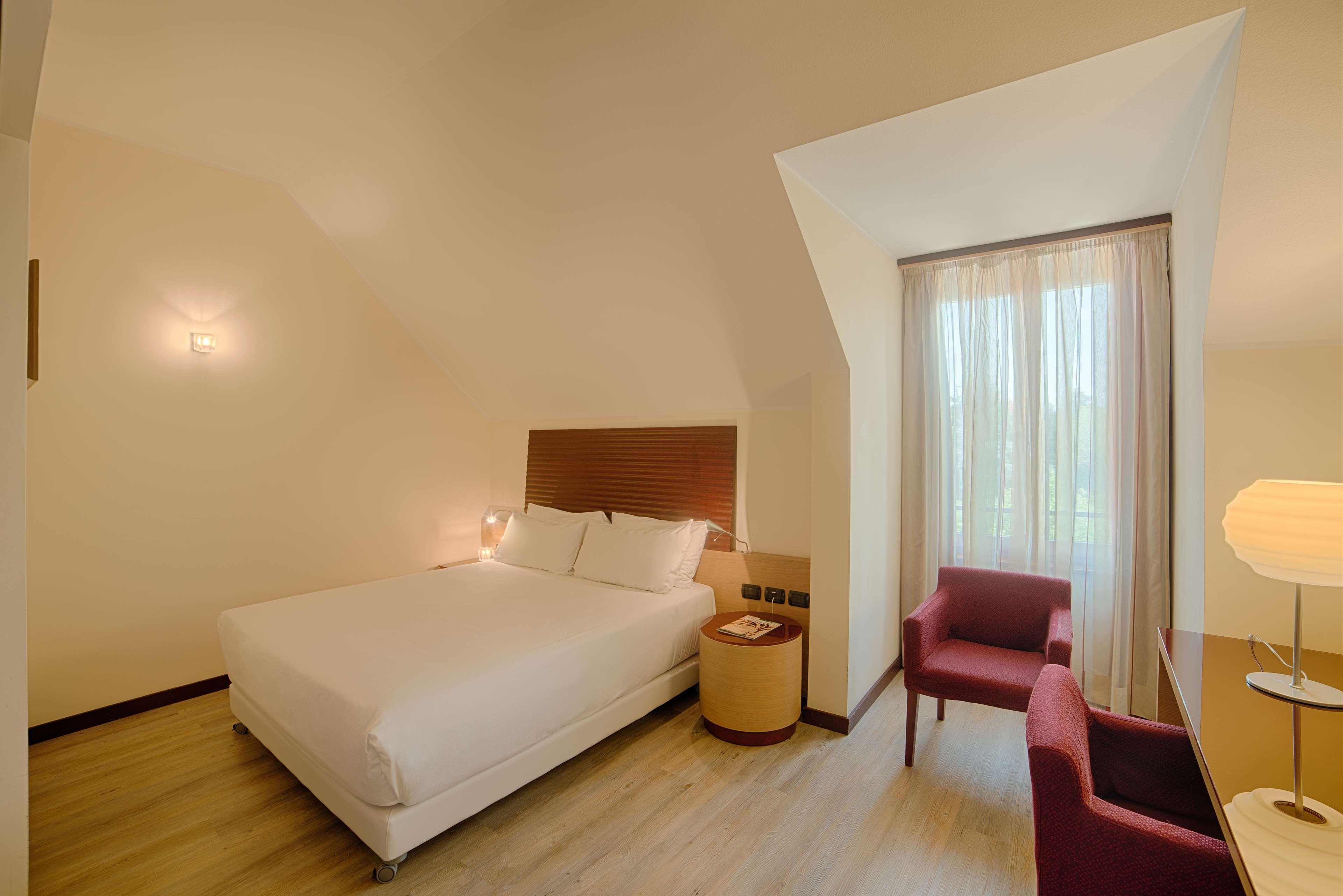 Nh Milano 2 Hotel Segrate Exterior photo