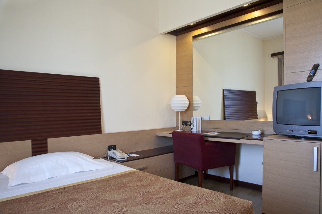 Nh Milano 2 Hotel Segrate Room photo